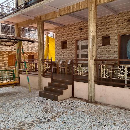 New Alpha House Matheran Hotell Eksteriør bilde
